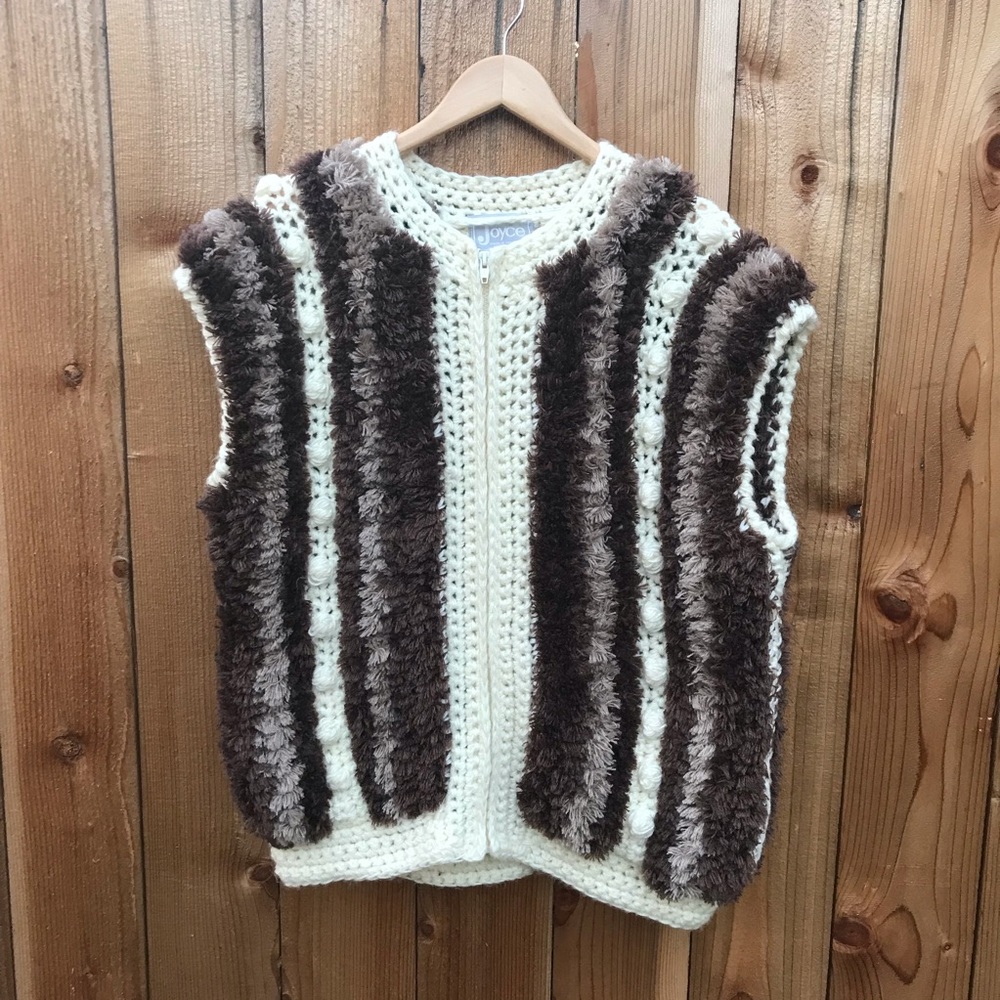 Vintage Joyce 70s Chunky Knitted Vest Plus Size (XL)